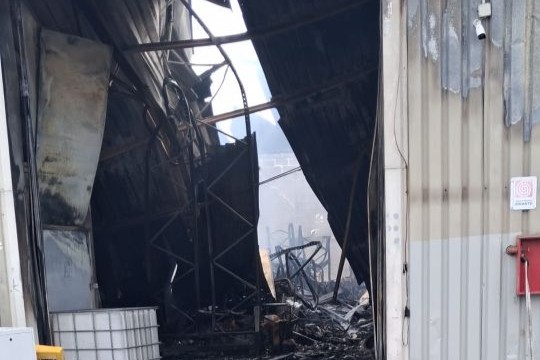 Incendio Napoli-via Nuova delle Brecce del 21 settembre, livelli di diossine inferiori a valore di riferimento